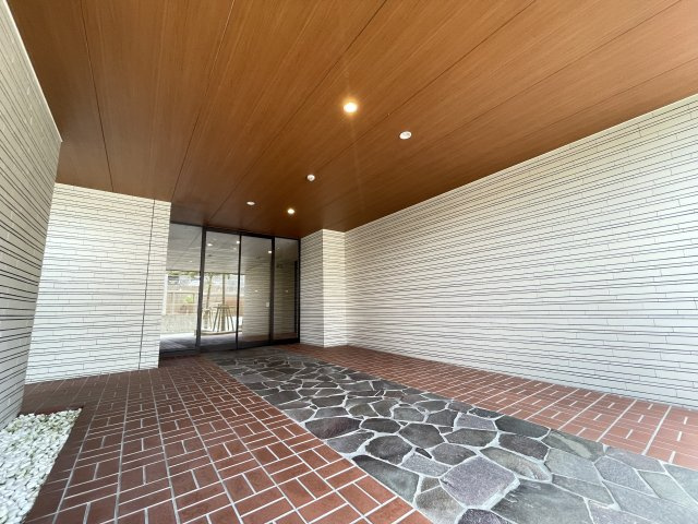 パークナードライカムシティのエントランス