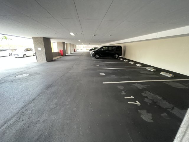 パークナードライカムシティの駐車場