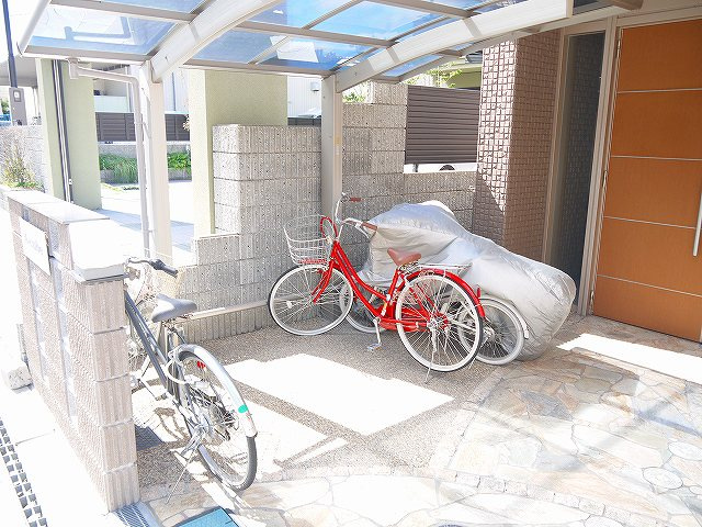 エーキューブのその他共用部分|駐輪場