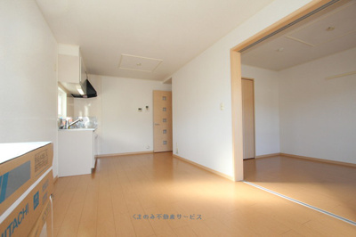 【居間・リビング】 | プリンセッサＡ | ゆったり過ごせる居間です
プリンセッサA棟　201号室　2021年1月25日