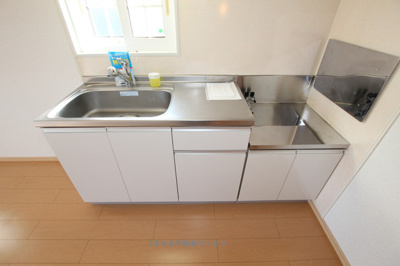【キッチン】 | プリンセッサＡ | 使いやすいキッチンです
プリンセッサA棟　201号室　2021年1月25日
