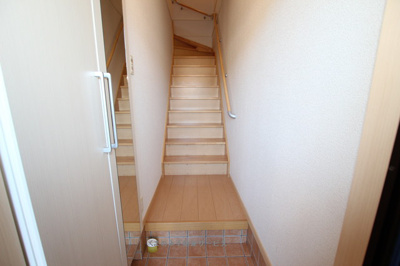 【玄関】 | プリンセッサＡ | 収納もある玄関です
プリンセッサA棟　201号室　2021年1月25日