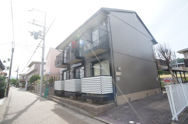 ローズハイツ山本の外観