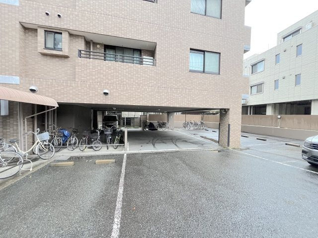 サークコート大濠センテージの駐車場
