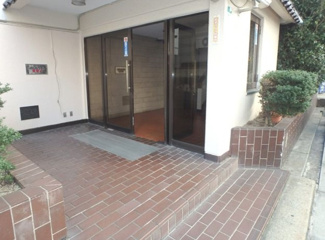 【エントランス】