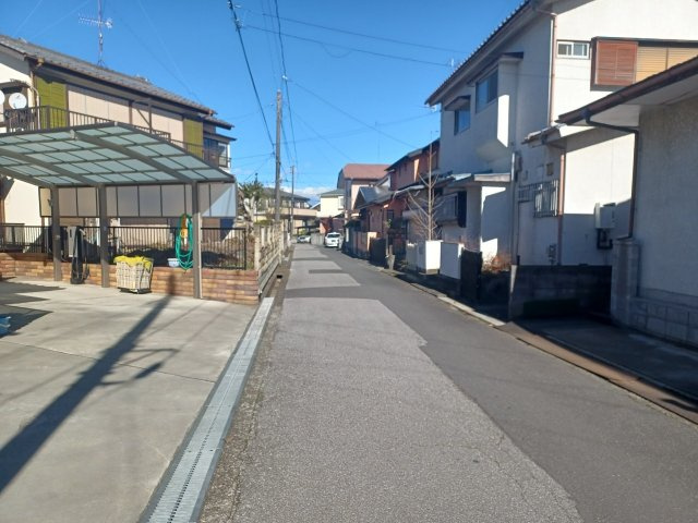 比企郡嵐山町大字志賀（古家あり）の前面道路含む現地写真