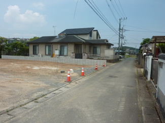 【前面道路含む現地写真】