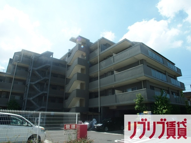 クイーンズレゾン末広の外観