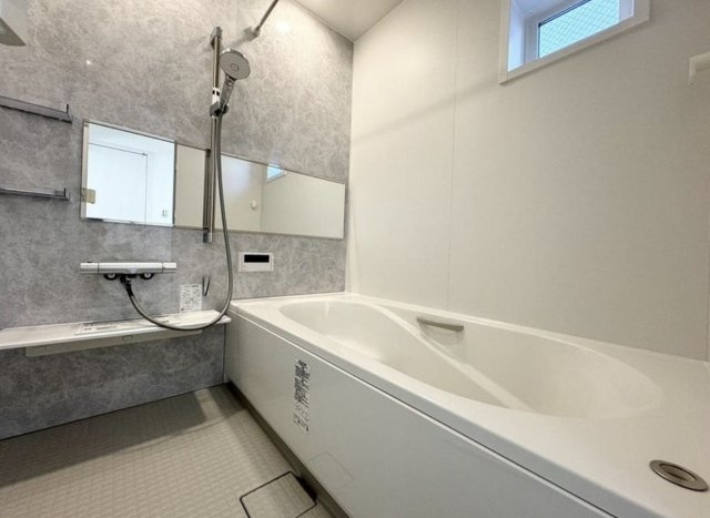 平塚市四之宮 新築戸建ての浴室