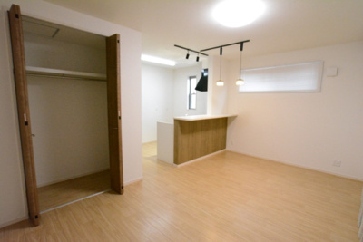 【居間・リビング】 | サニーコート吉岡