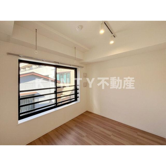 【寝室】 | ルネサンスコート蒲田 | 落ち着いて過ごせるお部屋なので、寝室にいかがでしょうか