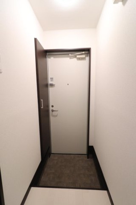 【玄関】 | グランメゾン千早 | 別号室の写真になります。現況優先。