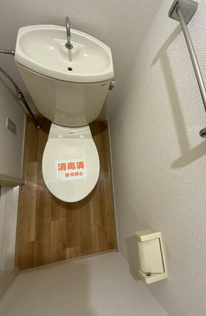 トイレ（タオルかけもあります）