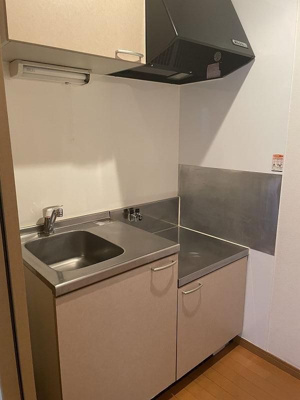 【キッチン】 | ベネフィスタウン六本松Ⅴ | 別号室の写真になります。現況優先。