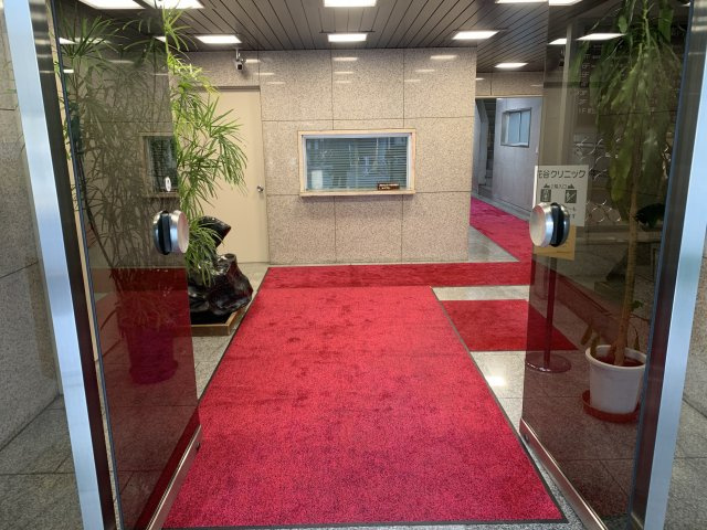 目黒第一花谷ビルのエントランス