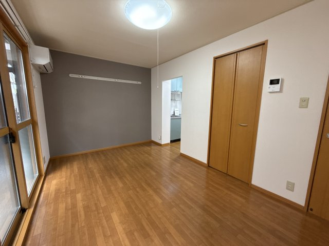 ホワイトへロンの子供部屋