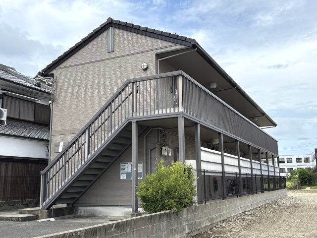 ホワイトへロンの外観