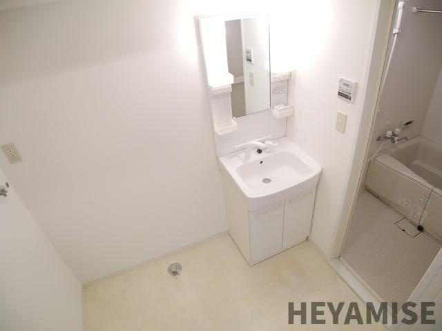 イ・メゾン麹屋の洗面所