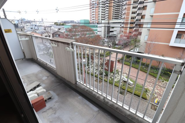 【バルコニー】 | アビタ山本関目