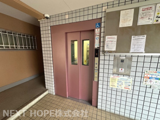 【その他共用部分】 | エレベーターで重たい荷物も楽々移動できます♪