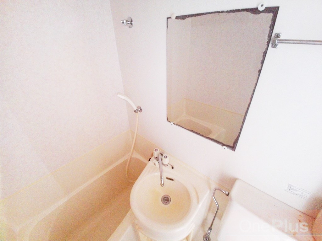 岡本ビラの浴室