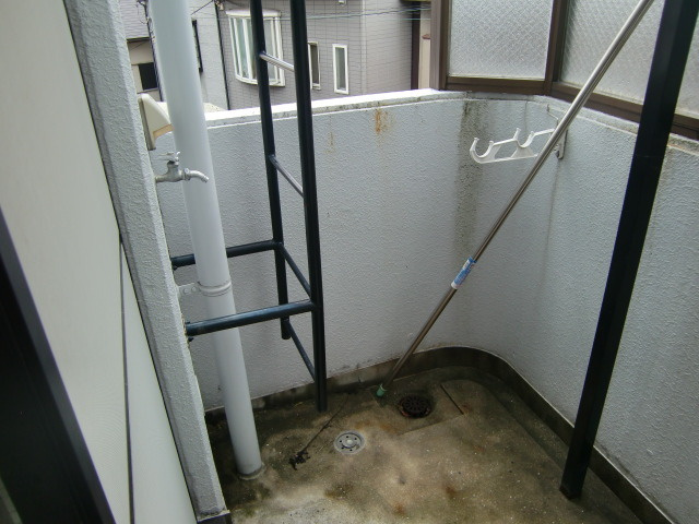 ワコーレ篠原中町のバルコニー