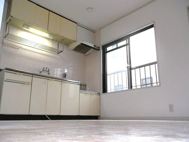 シャルム桜ヶ丘の居間・リビング|DK