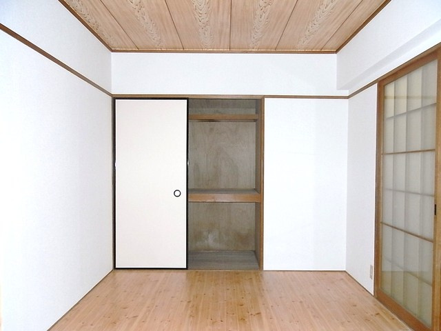 シャルム桜ヶ丘の居間・リビング