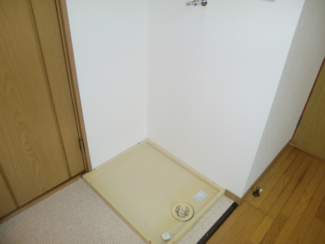 ジョイハイツ六甲の設備|室内洗濯パン