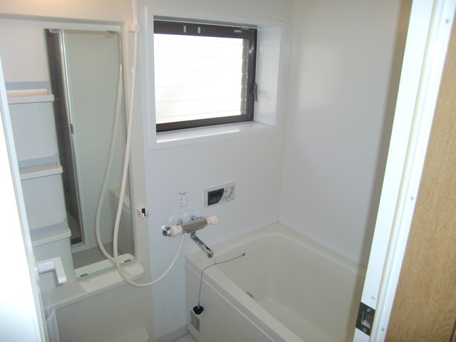 ジョイハイツ六甲の浴室