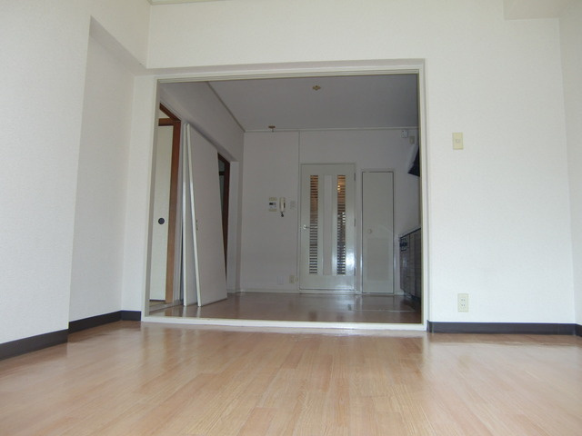 フォルム高羽の内装