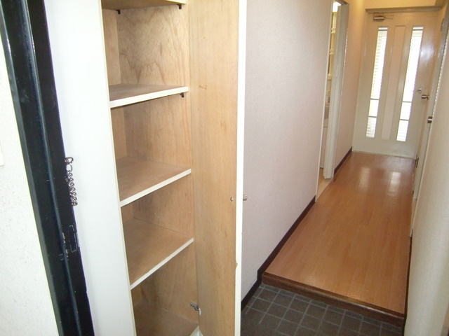 フォルム高羽の玄関|シューズボックス