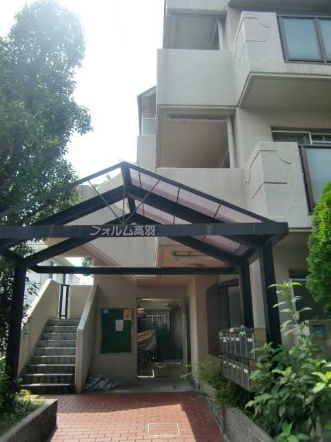 フォルム高羽のエントランス