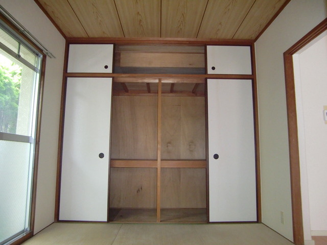 フォルム高羽の収納