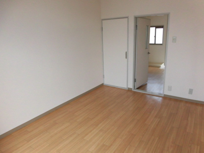 ホーミー前田の居間・リビング