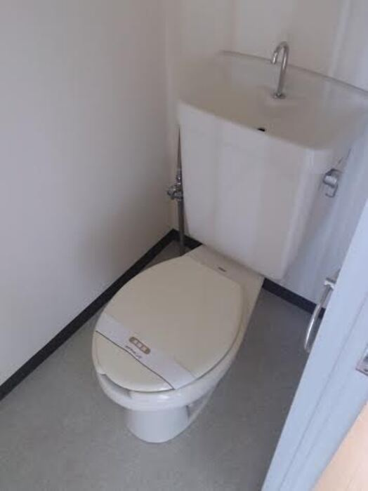 ホーミー前田のトイレ