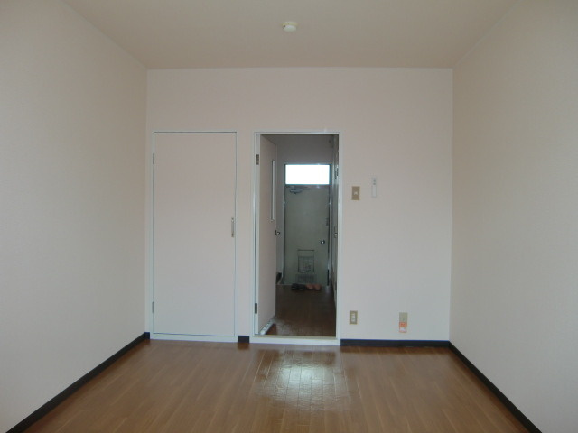 ホーミー前田の居間・リビング