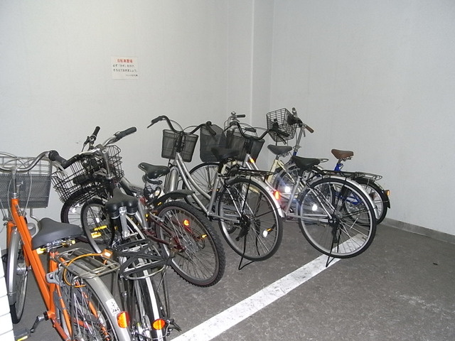 フレンズ王子公園の駐車場