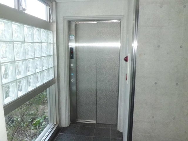 Ｒ４のその他共用部分|エレベーター