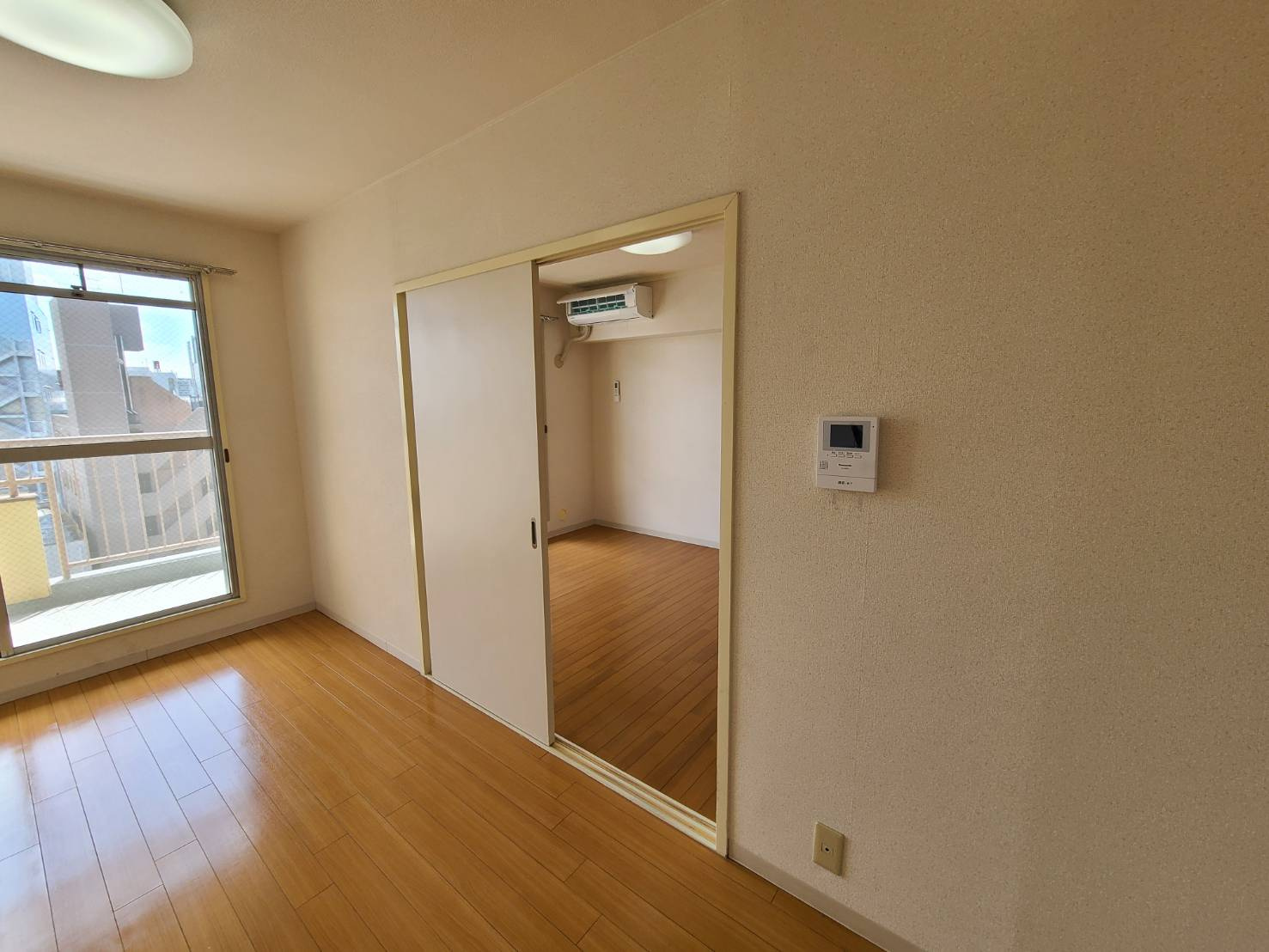 イエローハウス栄| 名古屋市の賃貸ならMy賃貸の居間・リビング|イエローハウス栄