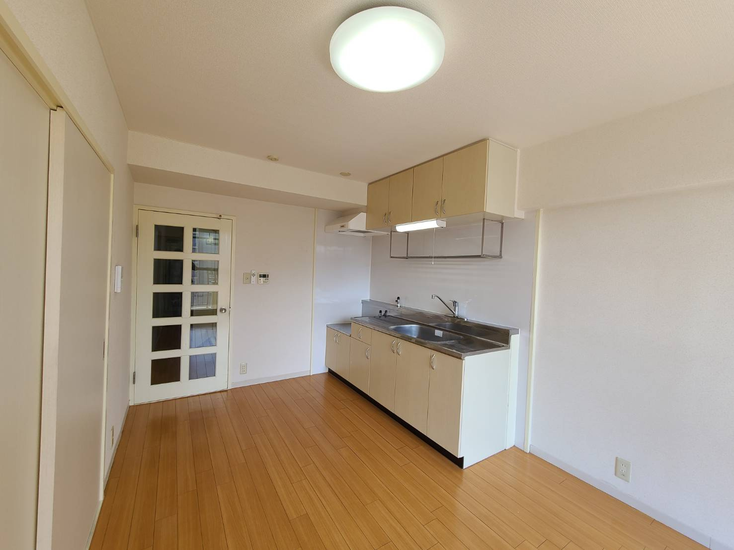 イエローハウス栄| 名古屋市の賃貸ならMy賃貸の居間・リビング|イエローハウス栄