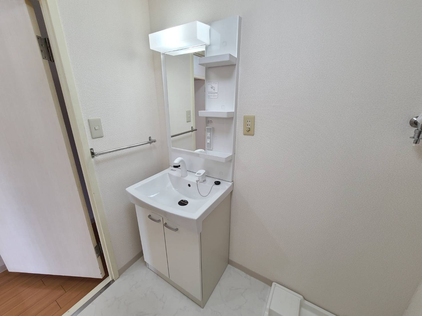 イエローハウス栄| 名古屋市の賃貸ならMy賃貸の洗面所|イエローハウス栄