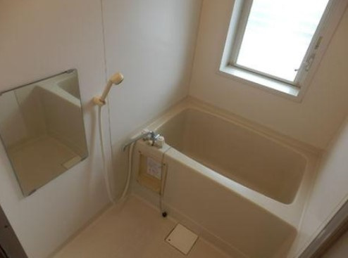 西沖ハイツ２の浴室