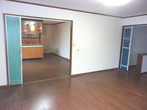 東垂水町字高丸中古戸建の前面道路含む現地写真|前面道路含む現地写真です