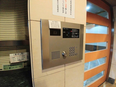 【ロビー】 | ネバーランド東淀川 | オートロック完備です