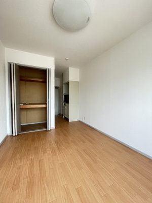 【居間・リビング】 | ハイツナリタ