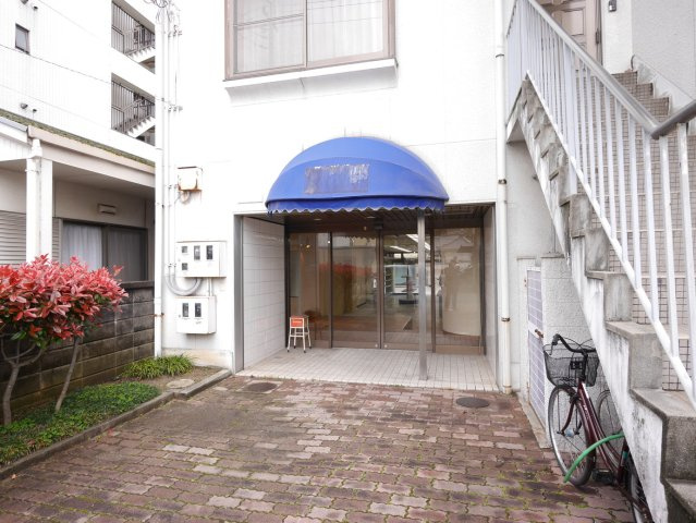 中央町1貸店舗の外観