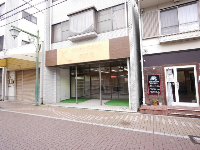 中央町1貸店舗の外観
