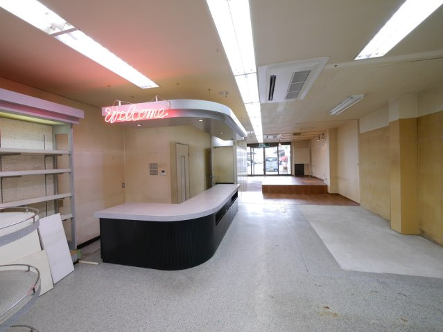 中央町1貸店舗の内装