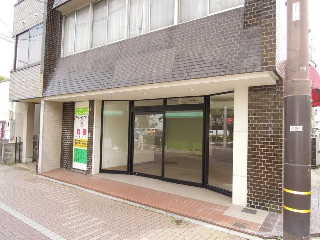 中央町2貸店舗の外観